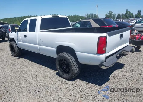 2003 Chevrolet Silverado K2500 Heavy Duty from USA, damaged, VIN 1GCHK291X3E245366